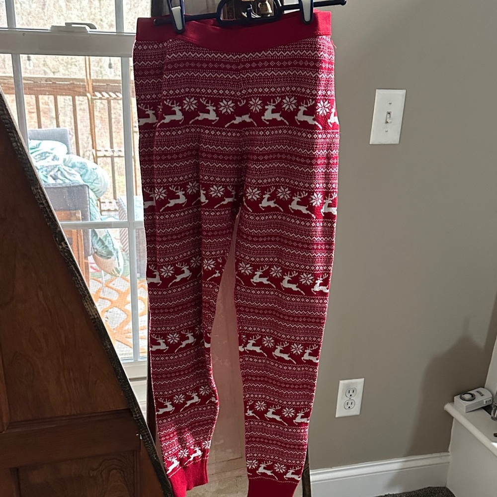 Red Reindeer Patterned Sweater Leggings
